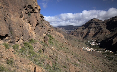 Gran Canaria, landscape of the southern part of the island along Barranco de Arguineguín steep and deep ravine
with vertical rock walls, circular hiking route visiting  several viewpoints