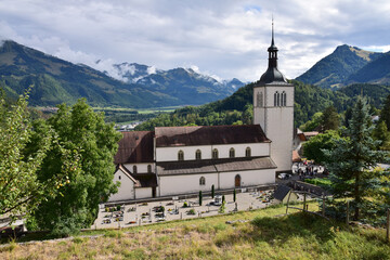 Fototapeta premium L'Église Saint-Théodule à Gruyères