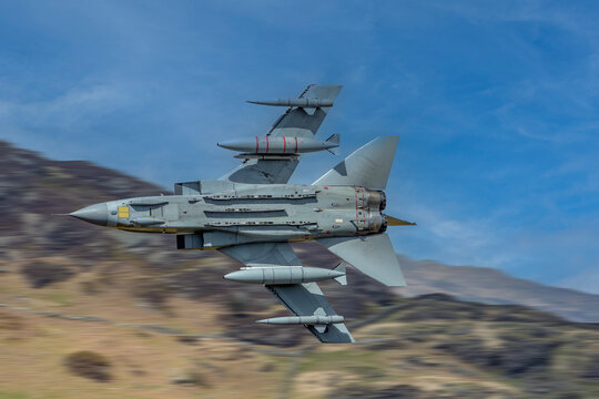 Tornado jet fighter