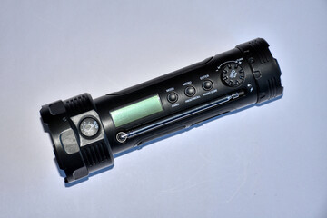 Taschenlampe, Notfallradio, Radio, UKW, DAB+, Digitalradio, Solarzelle, Handkurbel, Leseleuchte,...