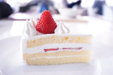 Strawberry and Cream Sponge Cake - イチゴ ケーキ ショートケーキ
