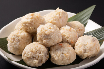 鶏ごぼう団子・鶏ごぼう入りつみれ