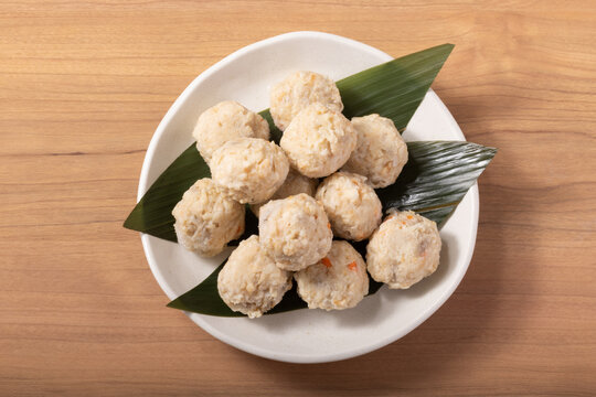 鶏ごぼう団子・鶏ごぼう入りつみれ