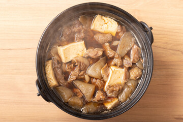 牛すじ煮込み・焼き豆腐入り牛すじぼっかけ