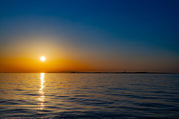 Naklejka premium Sunset on the Sea of Japan