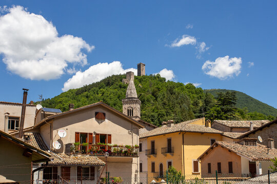 Veduta di Visso prima del terremoto del 2016