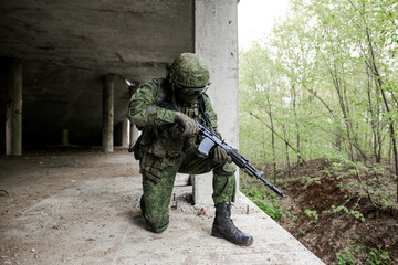 Russian military in a destroyed building