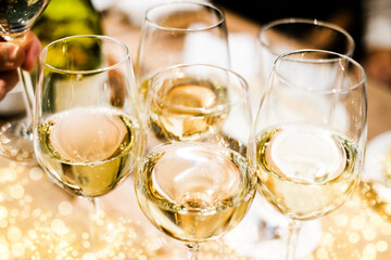 白ワイン_キラキラ