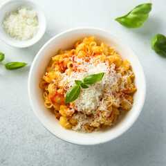 Pasta with tomato sauce and cheese