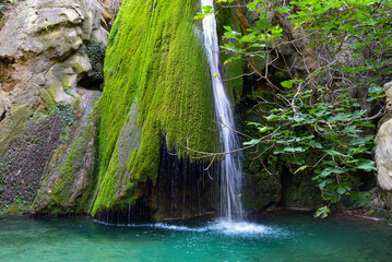 Wasserfall in der Richtis-Schlucht (Richti Gore) in Ostkreta, Griechenland 