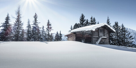 Panorama einer Winterlandschaft mit Ski chalet