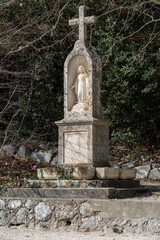 Obraz premium Statue mariale de l'abbaye d'Aiguebelle