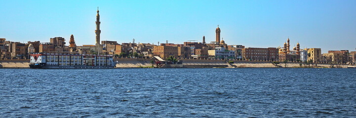 Obraz premium Panoramic view of Esna, Egypt, Africa 