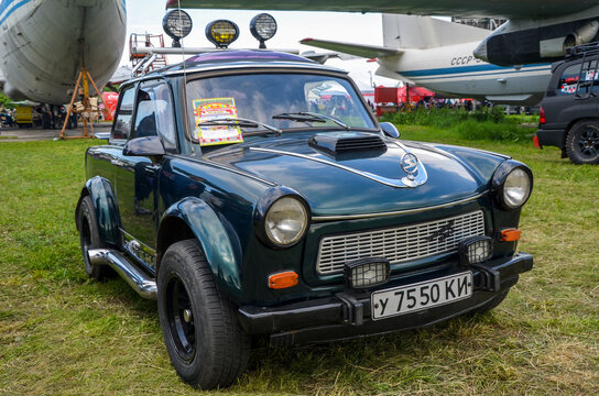 Trabant 601 Limousine 0.6 Manual, 26hp, 1964 4-speed East Germany's iconic car at Old Car Land. 