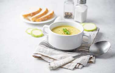 Zucchini soup in a bowl