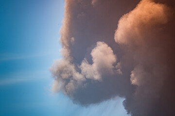 eruption of the volcano on the island of La Palma