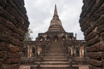 Fototapeta na wymiar Wat Chang Lom at Si satchanalai historical park, Sukhothai Province, Thailand, world heritage.