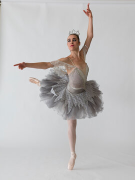 Fototapeta Ballet dancer performing ballet