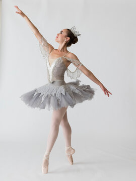 Fototapeta Ballet dancer performing ballet