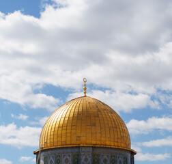 Fototapeta na wymiar The Dome of the rock, Al-Aqsa Mosque, Jerusalem old city, Palestine 