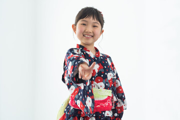 浴衣を着た日本人女の子
