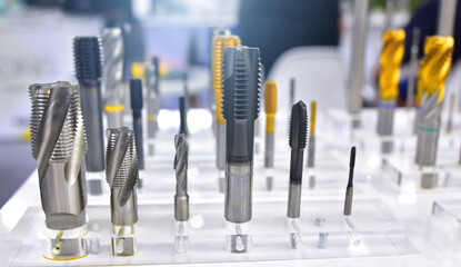 Professional thread tap spiral flute for CNC machine and milling. Cutting tool make thread for...