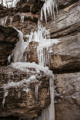 Obraz na płótnie Canvas frozen waterfall in winter