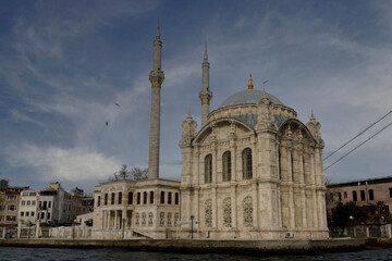 Fototapeta na wymiar Große Mecidiye Moschee in Istanbul 