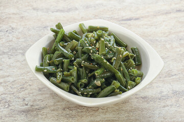 Boiled green bean with sesame seeds