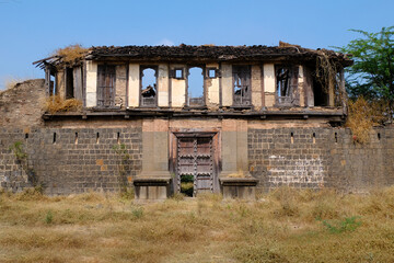 30 Jan 2023, In Wathar Nimbalkar Village there are 9 wada (Haveli, Palace) in 23 acres of area. beautiful historic Wada built in 1795-1804 near Phaltan, Maharashtra, India.