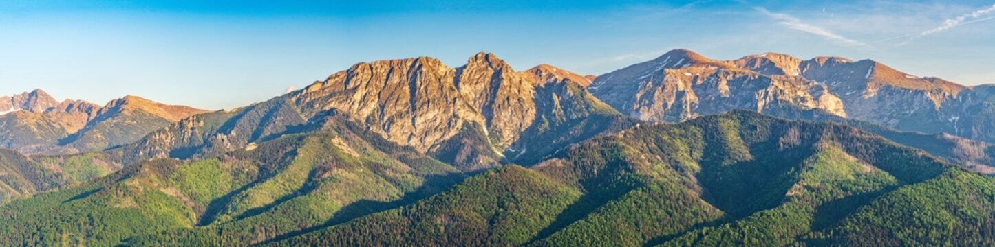 Fototapeta Poland 2022. Beautiful view on the snow Tatry. Zakopane, Giewont, Kasprowy Wierch, Swinica, Rysy, Kresanica.