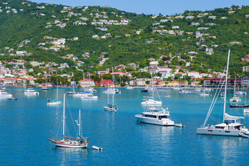 Fototapeta na wymiar Boats anchored in the harbor of Charlotte Amalie (from Havensight) at St. Thomas US Virgin Islands
