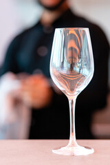 Glass blurry background Barkeeper vertical blur