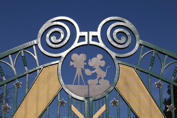Naklejka premium Parc à thème Disneyland Paris et Walt Disney Studios