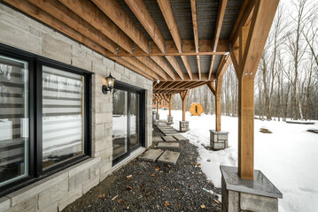 Winter cottages in remote area Quebec, Canada, log house with sauna, SPA, bedrooms, pool, living room, messanine, kitchen and bathrooms