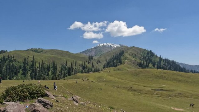 Scenic Beauty of Shogran & Siri Paye &ndash; A Paradise of Lush Green Meadows and Misty Mountains