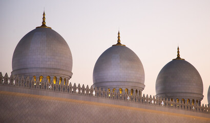 Obraz premium detail of Sheikh Zayed Grand Mosque in Abu Dhabi United Arab Emirates