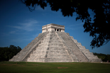 The Temple of Kukulkan, the Feathered Serpent god, in the Mayan city of Chichen Itza, Yucatan Peninsula, Mexico