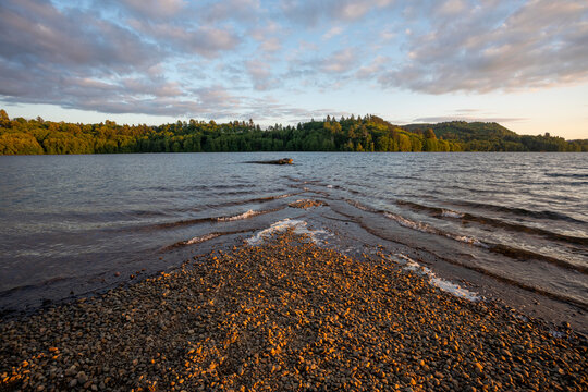 Scenic view of&Acirc;&nbsp;Lake Mayfield in&Acirc;&nbsp;Ike Kinswa State Park, Washington, USA