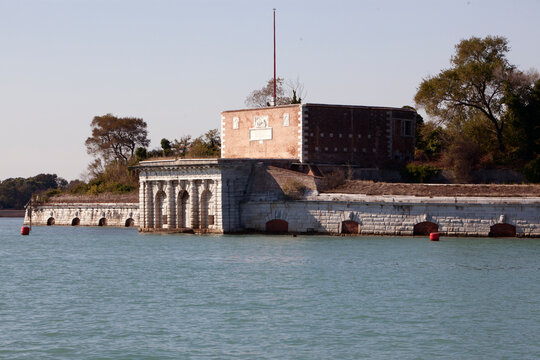 Isola Le Vignole, Venezia. Forte di Sant'Andrea, Sistema difensivo della Laguna di Venezia