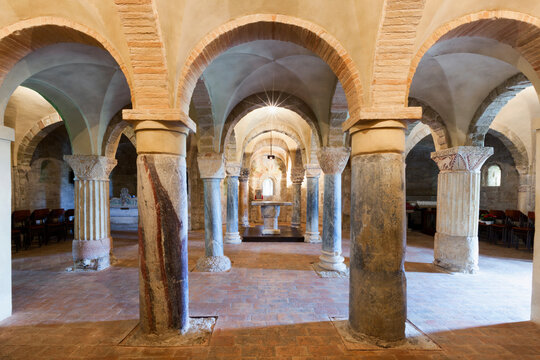 Abbazia di S. Maria di Rambona. Macerata. La cripta