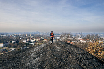 Na hałdzie kopalni węgla, Śląsk w Polsce zimą z lotu ptaka