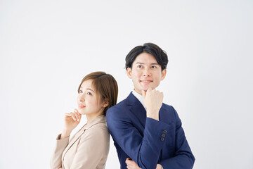 想像するビジネスウーマンとビジネスマン　白背景