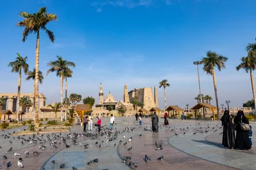 Foto op Plexiglas The square in front of the Luxor Temple near the minaret of the Ahmed Negm Mosque. Luxor, Egypt. © Curioso.Photography