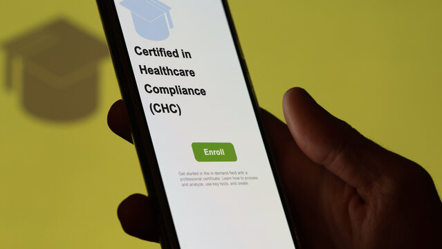Certified in Healthcare Compliance (CHC) program. A student enrolls in courses to study, to learn a new skill and pass certification. Text in French