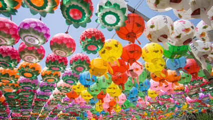 Fototapeta na wymiar Korean Buddhist-style lantern decorated with splendor on Buddha's birthday