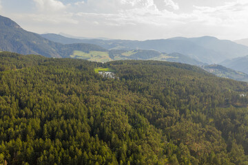 Obraz premium Drone photography of mountain, forest, valley and lake