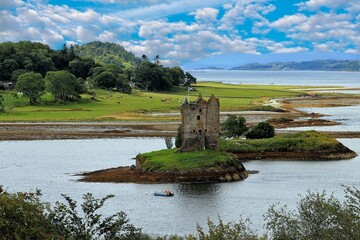 Fototapeta na wymiar Castello di Urquhart in Scozia
