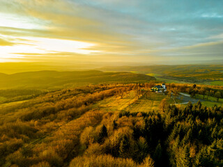 Sonnenuntergangs Feeling auf den Hausberg von Kühndorf - den Dolmar - Thüringen - Deutschland