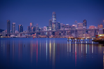 Fototapeta na wymiar view of city of San Francisco at dusk